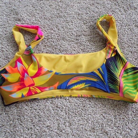 NWOT Aerie tropical swim top L - Picture 2 of 5